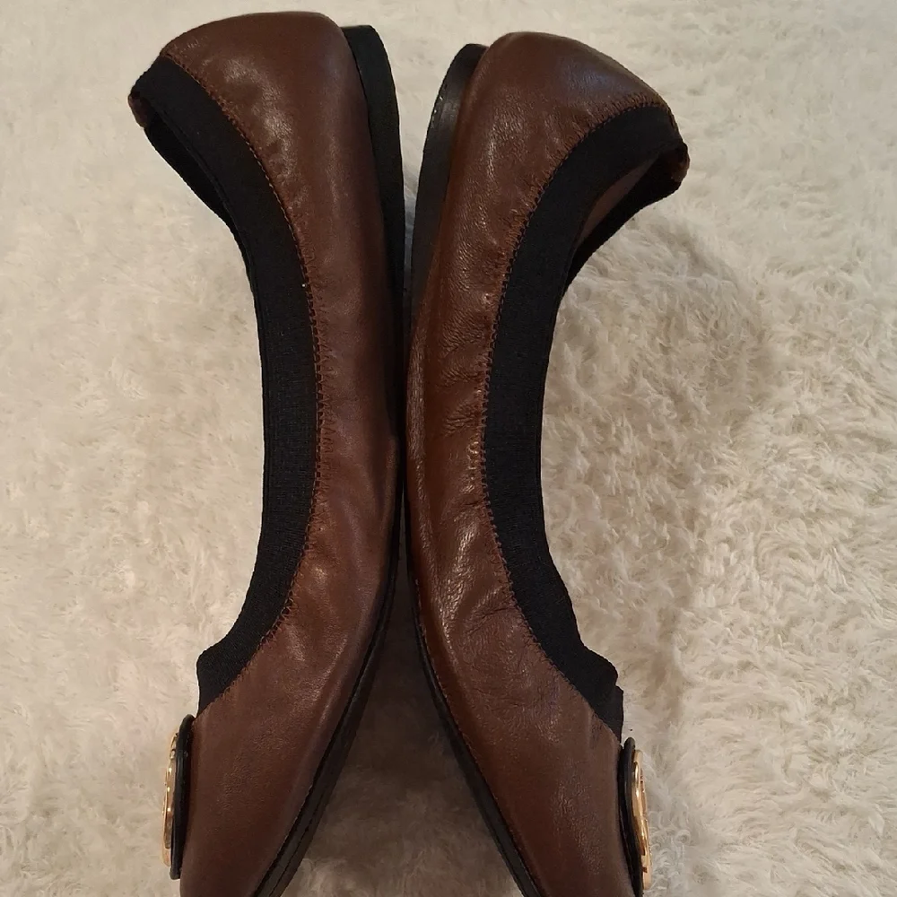 Tory Burch Brown and Black Flats with Gold Medallion - Picture 6 of 9